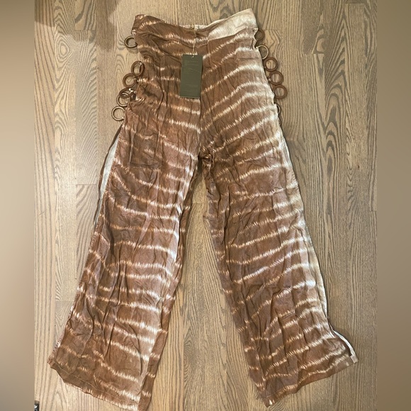 Coverup pants - Picture 1 of 3